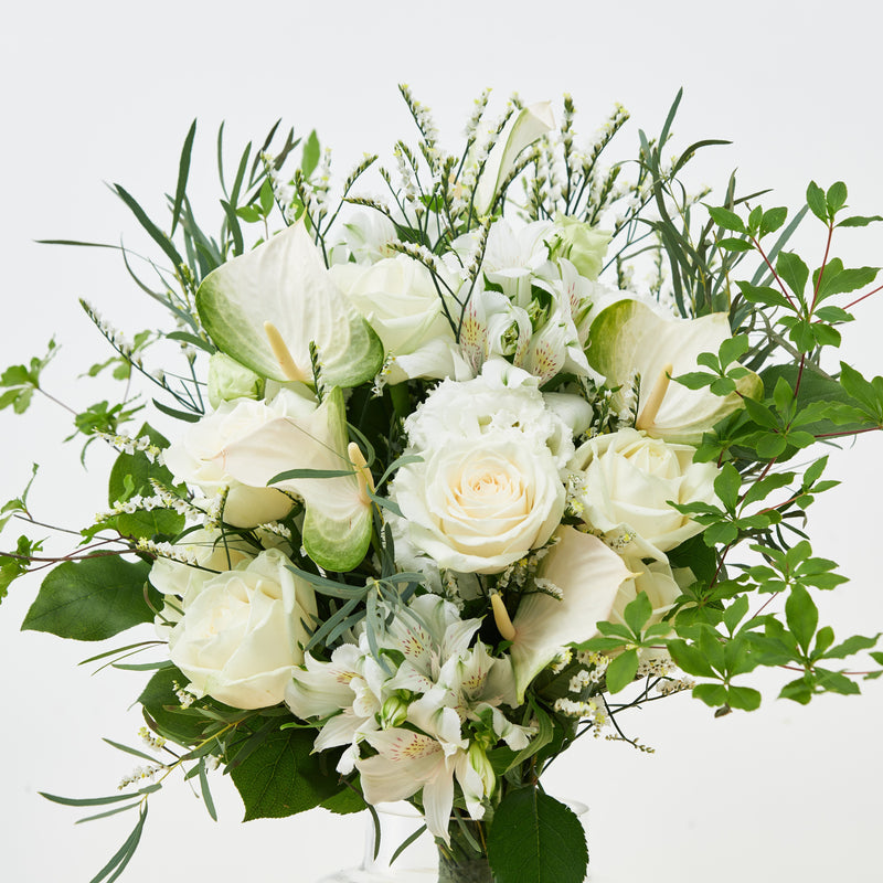 フローリストおまかせ季節の花束 L